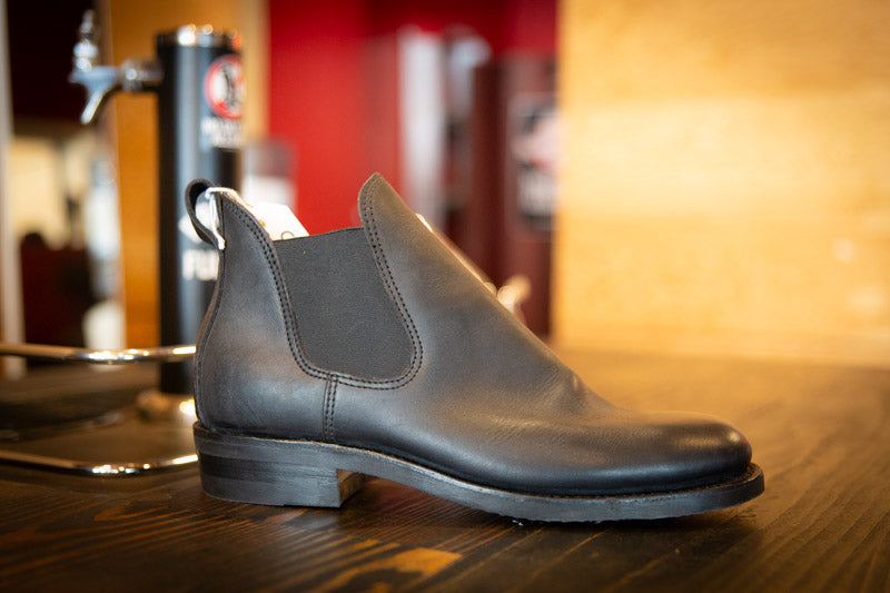 Chelsea Boot 10 EE Black Oil Tan